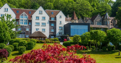 Doubletree by Hilton Cadbury House gardens